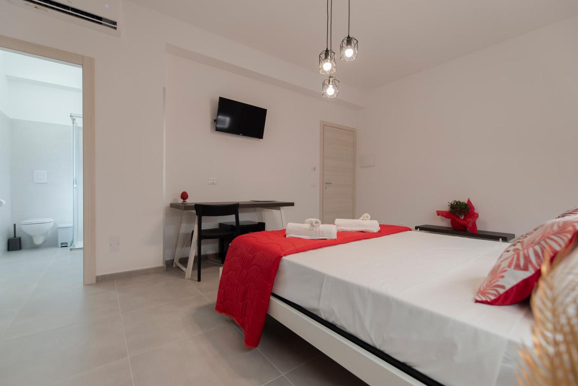 Bed And Breakfast Da Francesca Castelluzzo Exterior foto